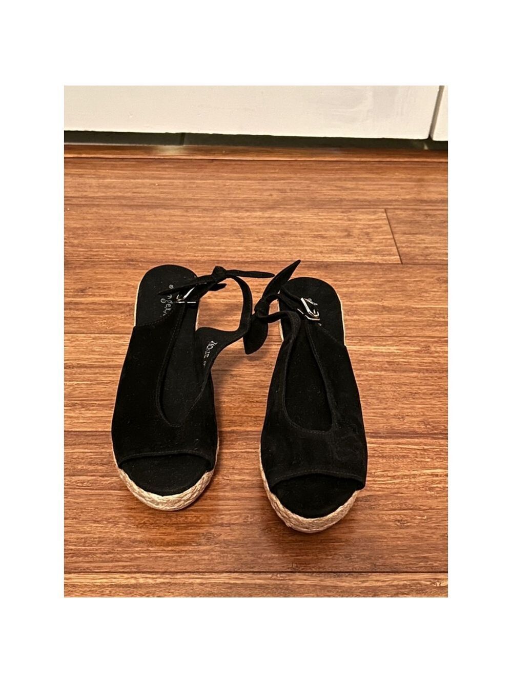 Angeline “Jackie” Black Wedge Sandals Size 7